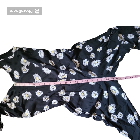 Volcom Daisy Covered Strappy Jumpsuit  - S - Picture 9 of 13